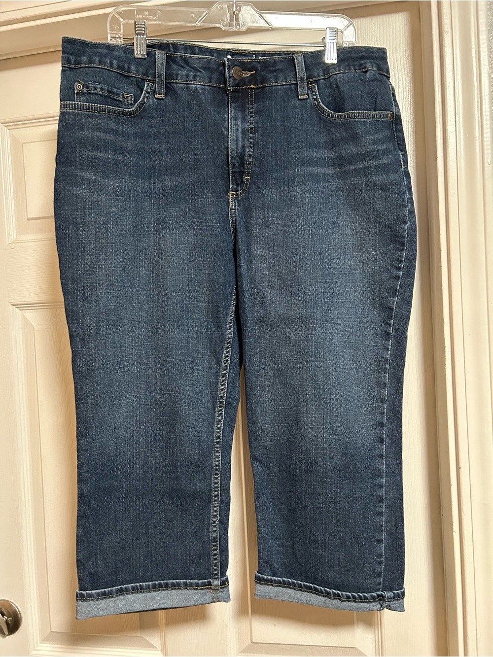 Lee Classic Midwash Denim Capri Jeans